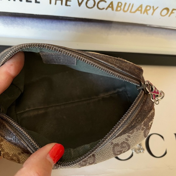 GUCCI Canvas Monogram Pouch Wristlet Vintage - Picture 16 of 17